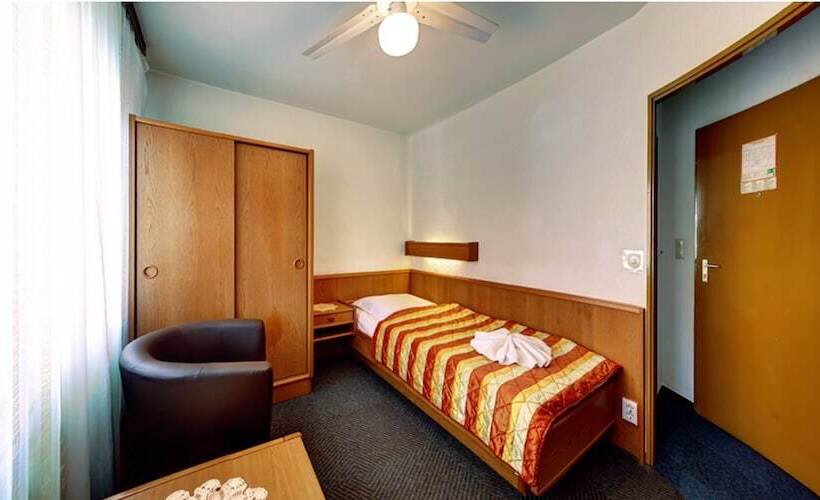 اتاق استاندارد یک نفره, Kallmeyer