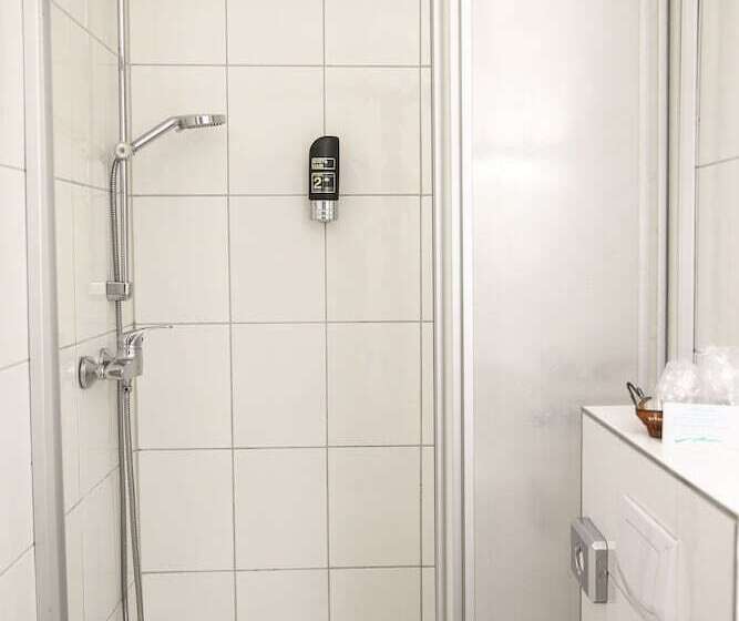 标准单人间, Marienthal Garni