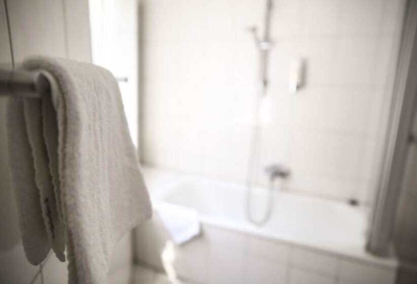 四人标准间, Marienthal Garni