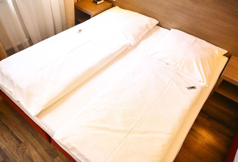 标准间, Marienthal Garni