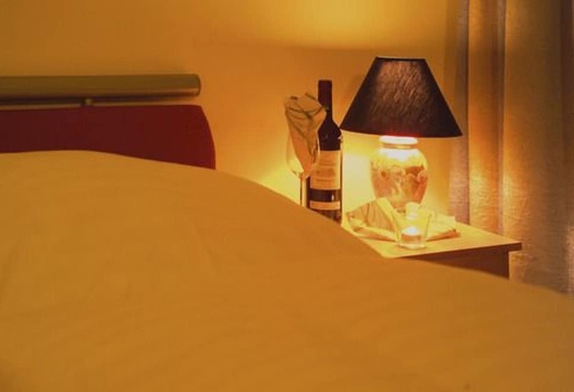 标准间, Mercedes/centrum