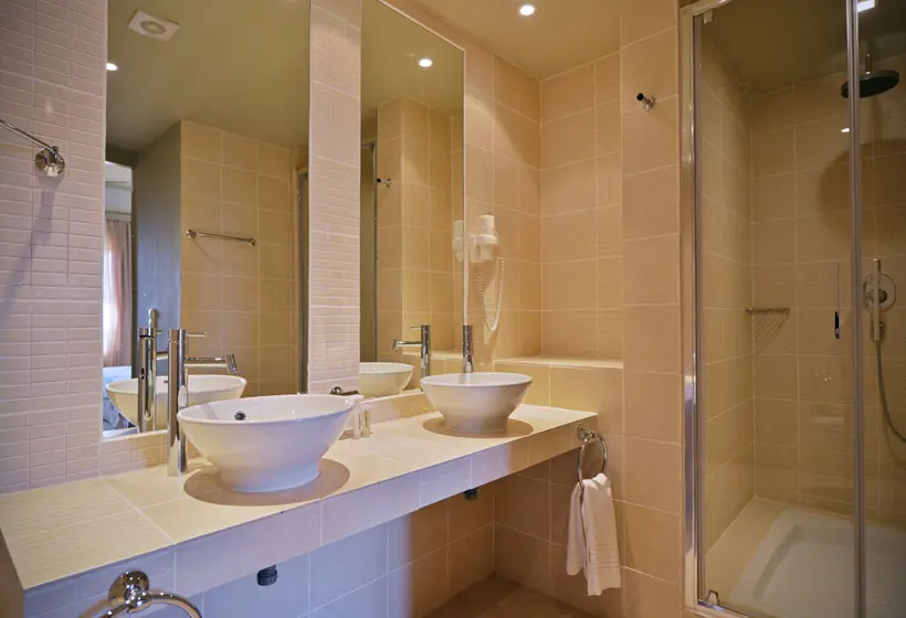 اتاق اساندارد با چشم‌انداز جانبی به دریا, Morabeza