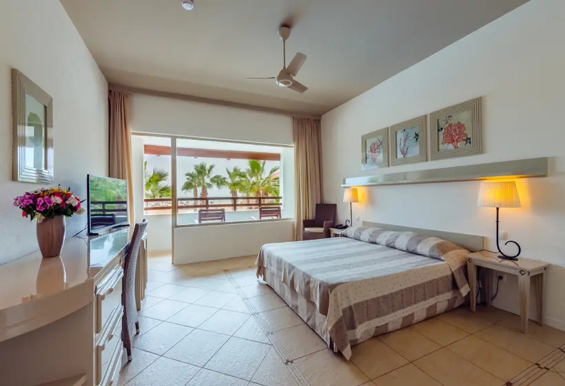 اتاق اجرایی, Morabeza