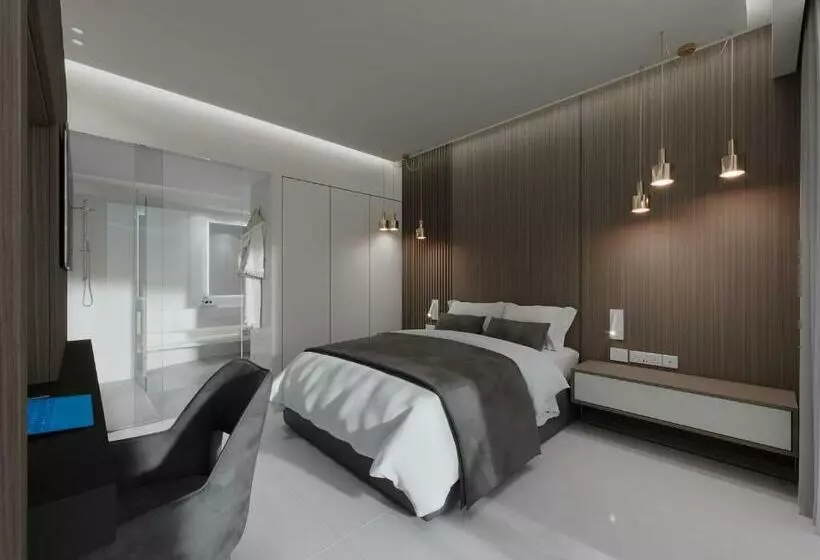 Executive-sviitti, Pavlo Napa Beach