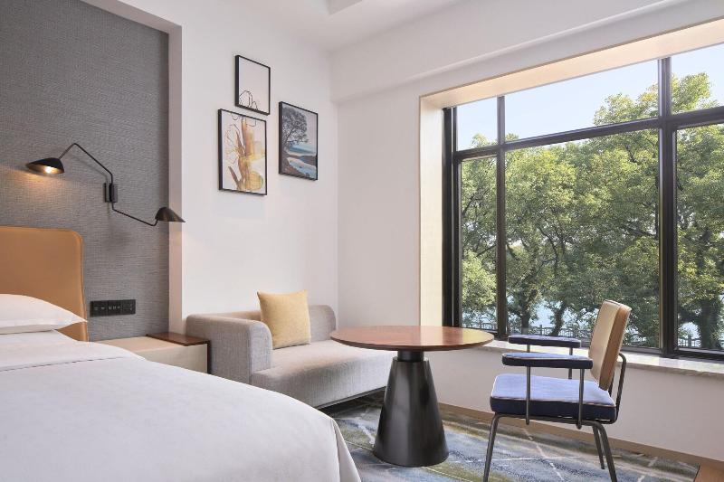 클럽 룸 킹침대, Sheraton Guilin