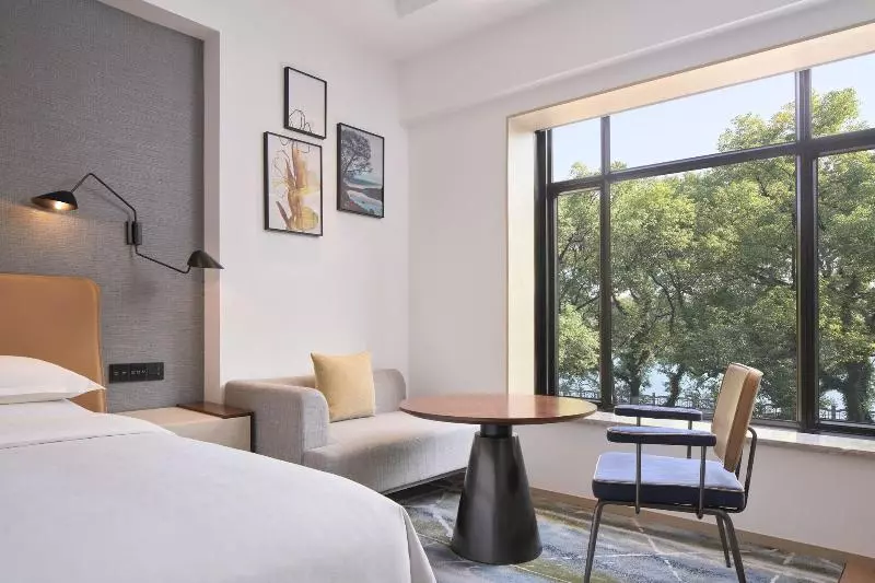キングサイズベッドのクラブルーム, Sheraton Guilin