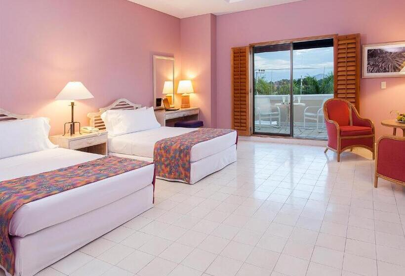 バルコニー付きスタンダードルーム, Tocarema