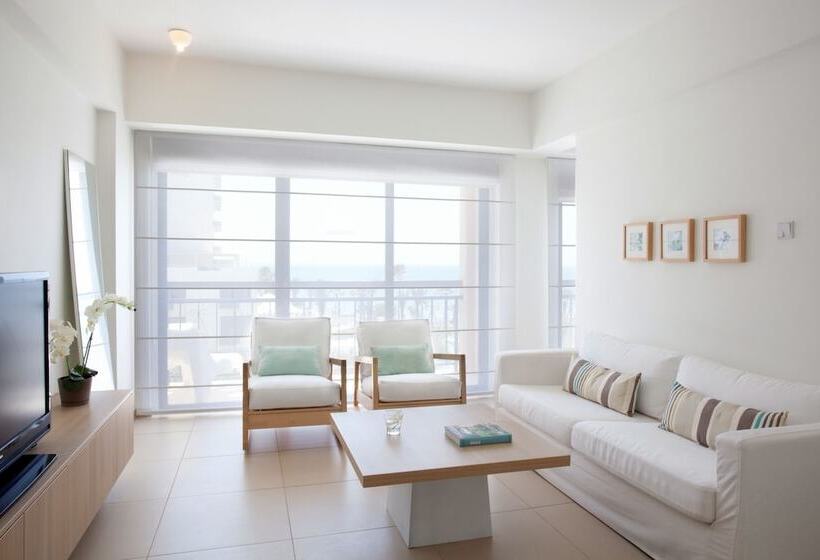 带海景的行政套房, Sandy Beach Hotel & Spa   Ex Sentido