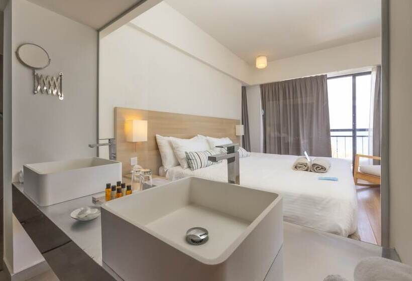 带海景的行政套房, Sandy Beach Hotel & Spa   Ex Sentido