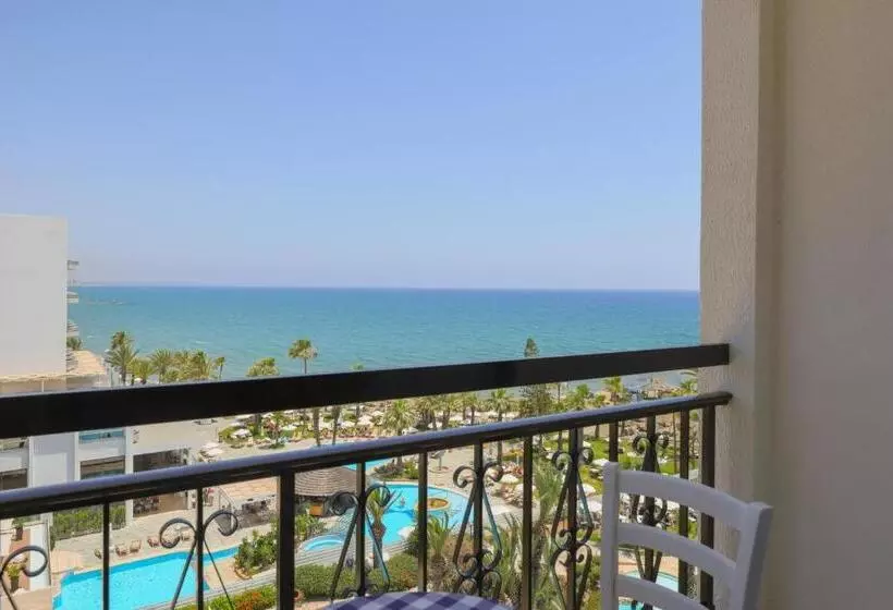 プールの見えるデラックスルーム, Sandy Beach Hotel & Spa   Ex Sentido