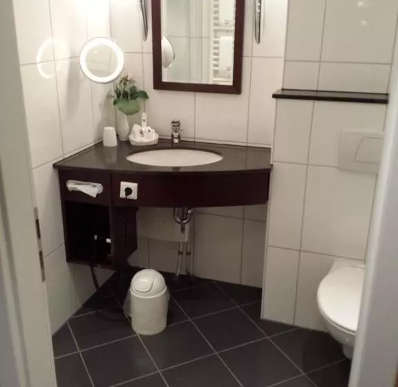 Comfort Yhden Hengen Huone, Akzent Hotel Höltje