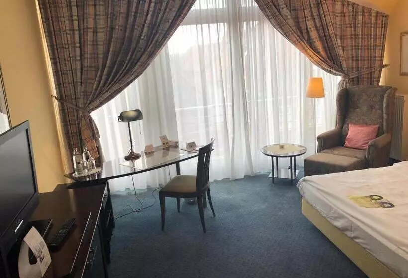 Comfort Yhden Hengen Huone, Akzent Hotel Höltje
