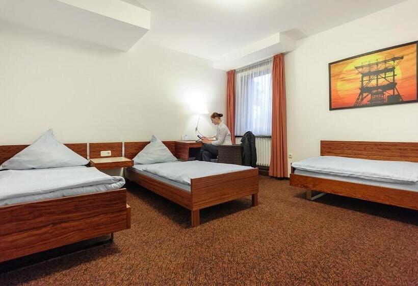 Номер Стандарт Трехместный, Böll Essen