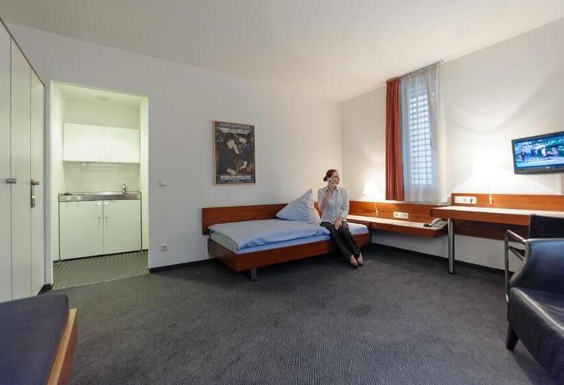 شقة غرفة واحدة, Böll Essen