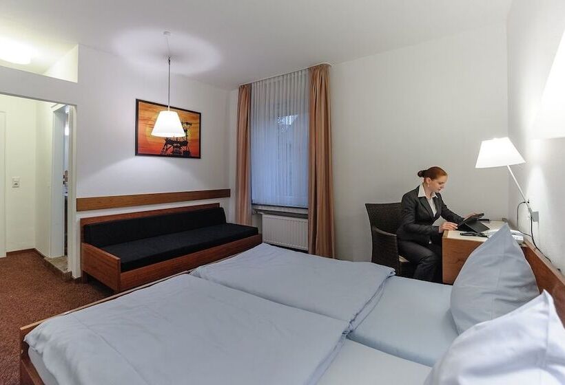 غرفة قياسية, Böll Essen