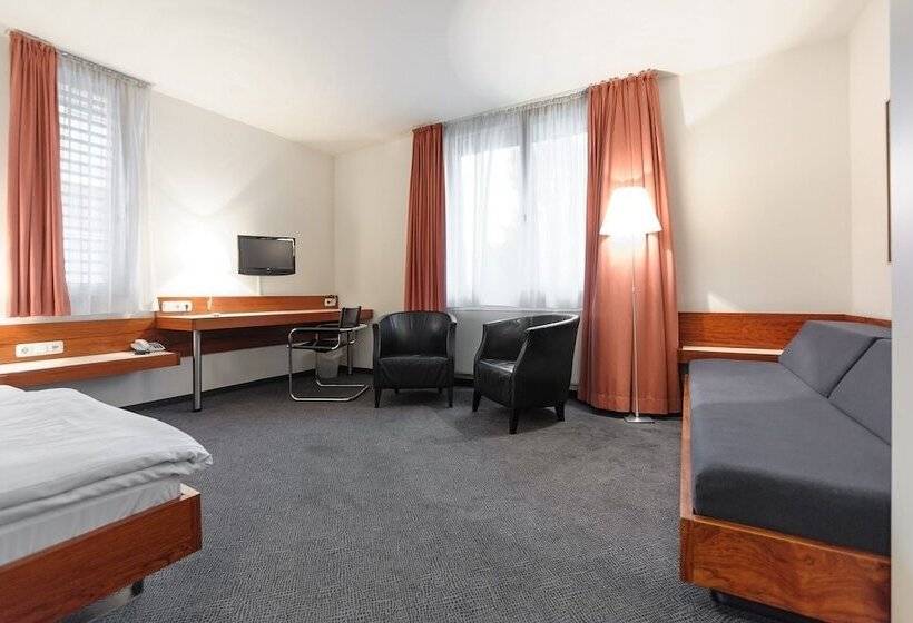 شقة غرفة واحدة, Böll Essen