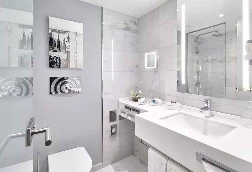 اتاق کلاس بیزنس, Clayton Hotel Düsseldorf City Centre