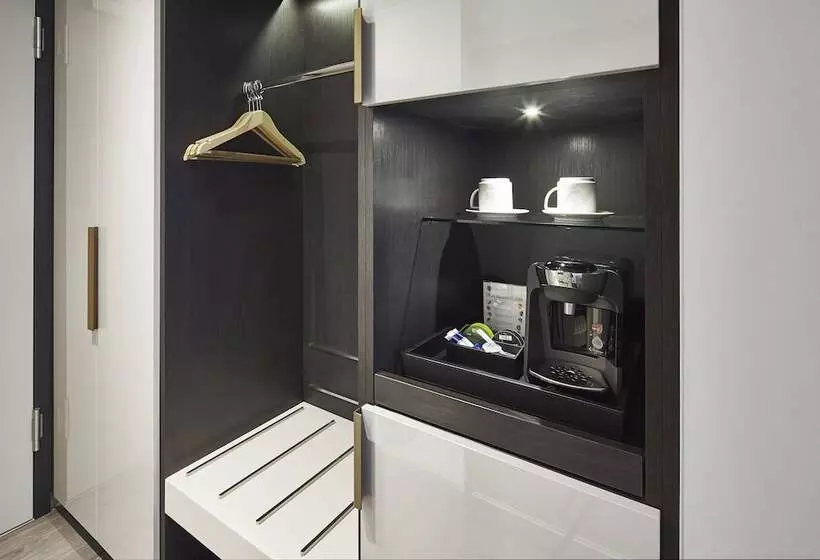 اتاق کلاس بیزنس, Clayton Hotel Düsseldorf City Centre