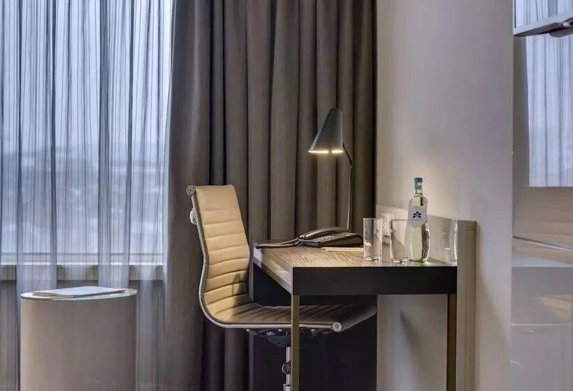 اتاق کلاس بیزنس, Clayton Hotel Düsseldorf City Centre