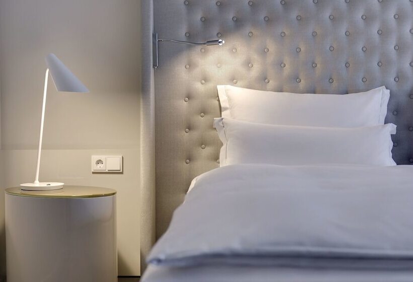 Президентский Люкс, Clayton Hotel Düsseldorf City Centre
