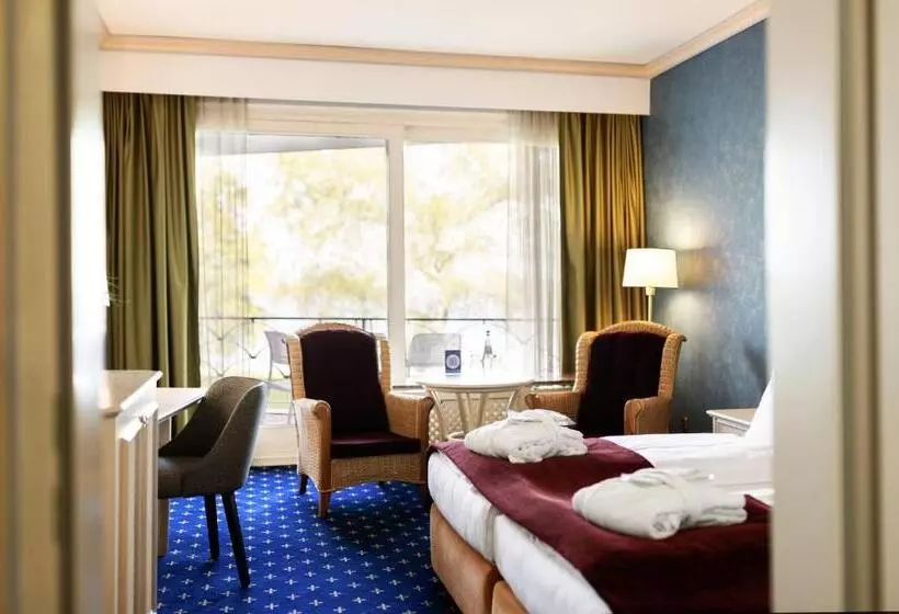 Superior room with lake view, Dieksee Collection By Ligula