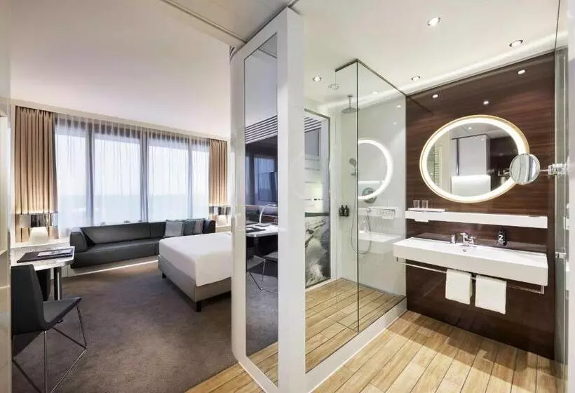 اتاق لوکس, Lindner Hotel Dusseldorf Seestern, Part Of Jdv By Hyatt