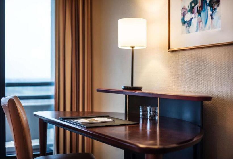 חדר סטנדרט, Lindner Hotel Dusseldorf Seestern, Part Of Jdv By Hyatt