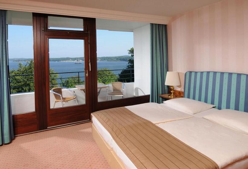 סוויטת ג'וניור, Maritim Hotel Bellevue Kiel