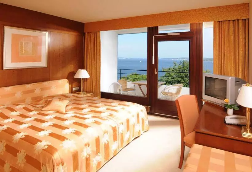Sviitti, Maritim Hotel Bellevue Kiel