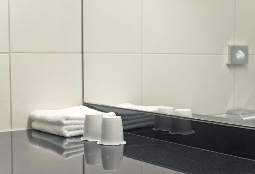 חדר קלאסי, Maritim Hotel Bellevue Kiel