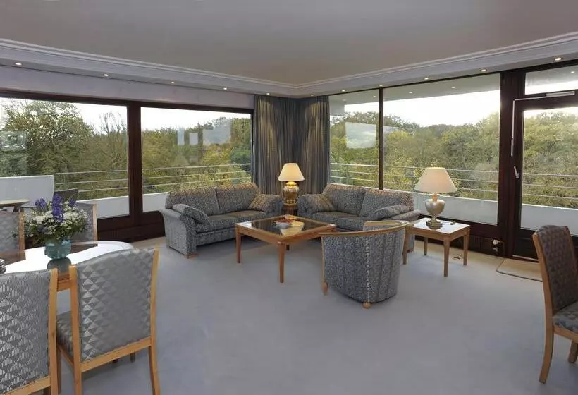 Sviitti, Maritim Hotel Bellevue Kiel