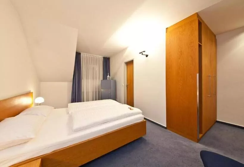 اتاق استاندارد, Select Hotel Silence Garden Köln