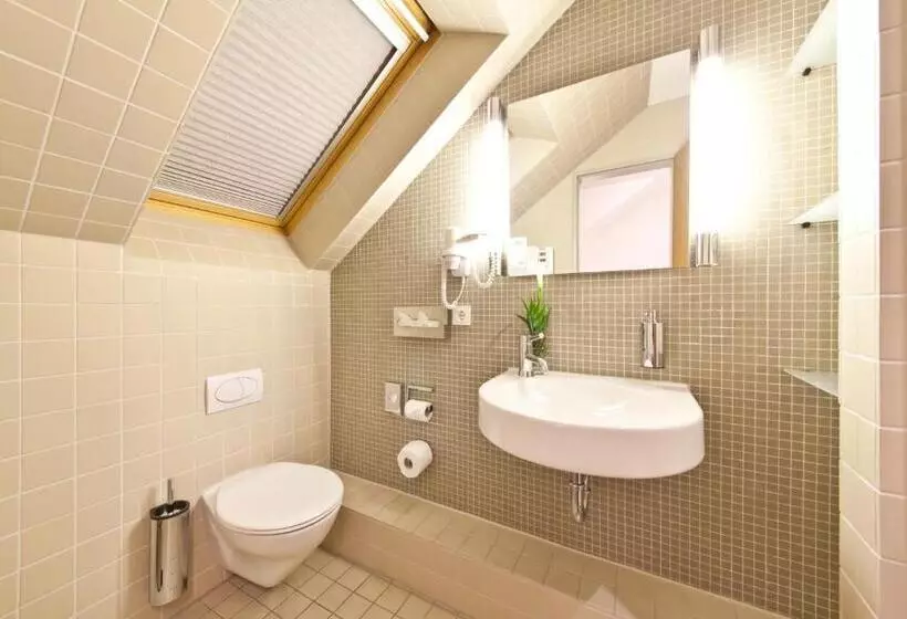 اتاق استاندارد, Select Hotel Silence Garden Köln