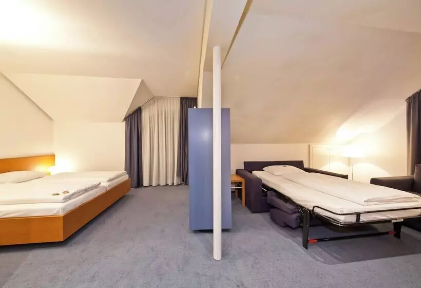 اتاق راحتی سه تخته, Select Hotel Silence Garden Köln