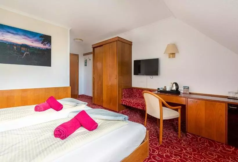 Quarto standart individual, Schomacker
