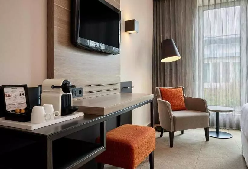 Executive Room, Sheraton Duesseldorf Airport