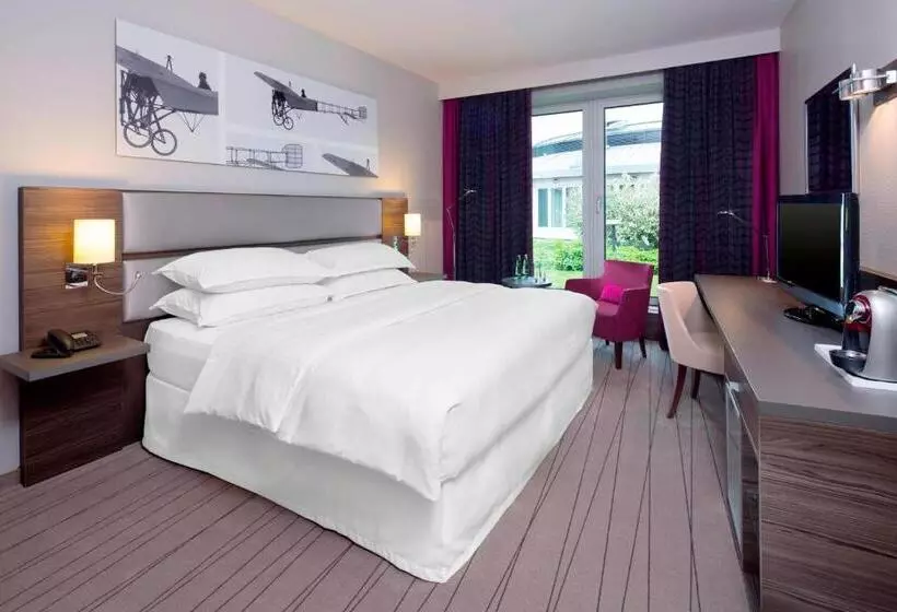 Club Room, Sheraton Duesseldorf Airport