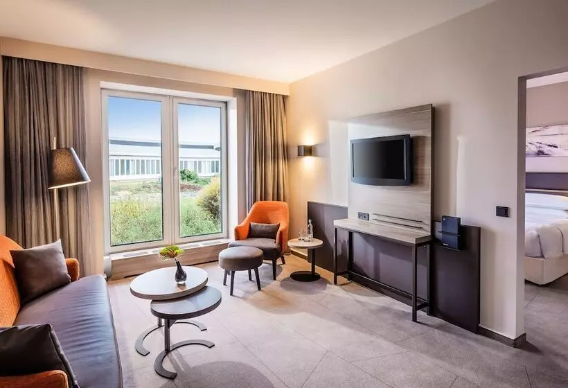 Club Room, Sheraton Duesseldorf Airport