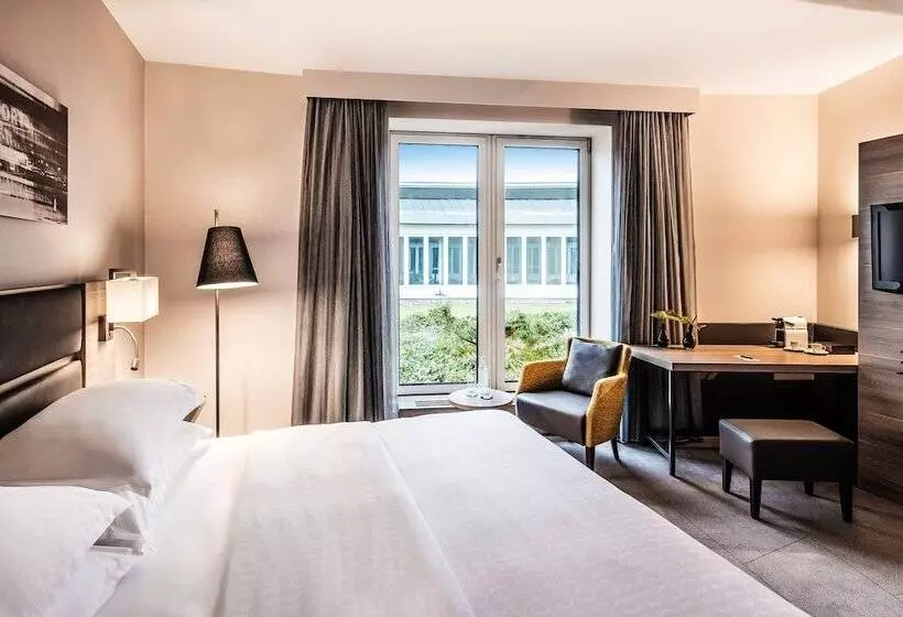 Club Room, Sheraton Duesseldorf Airport