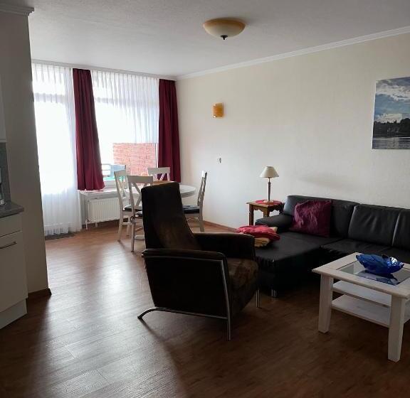 شقة غرفة واحدة مطلة على البحر, Strand