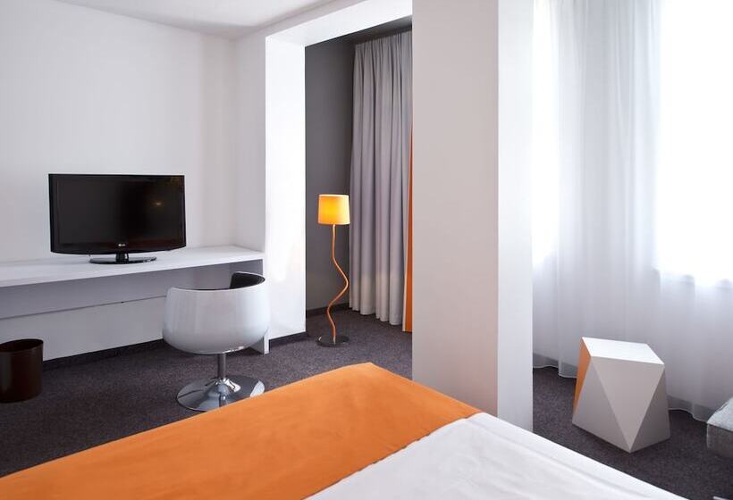 标准间, Wyndham Garden  Duesseldorf City Centre Koenigsallee