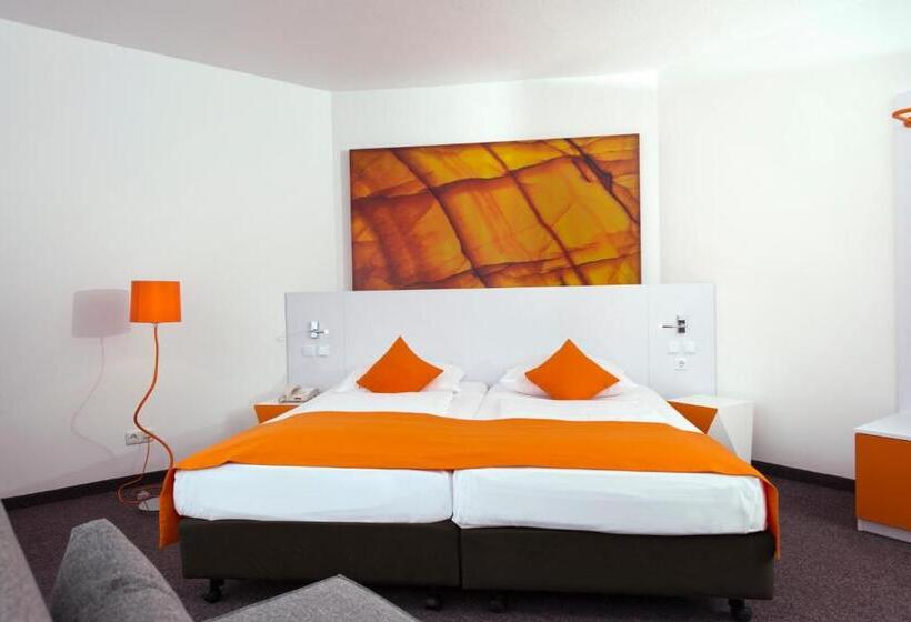 舒适型房间, Wyndham Garden  Duesseldorf City Centre Koenigsallee