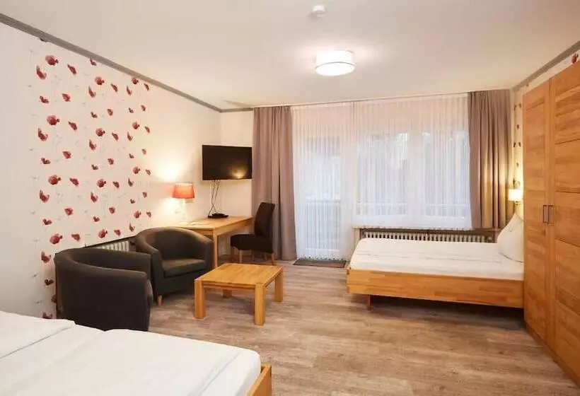 スタンダード４人部屋, Park Hotel Berlin