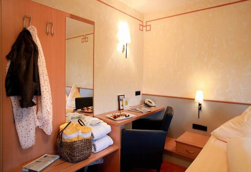 Номер Базовый Двуспальная Кровать, Am Hirschhorn   Wellness   Spa   And More