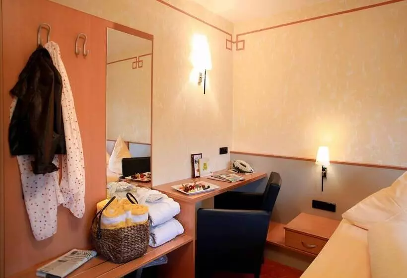 ダブルベッドのベーシックルーム, Am Hirschhorn Wellness Spa And More