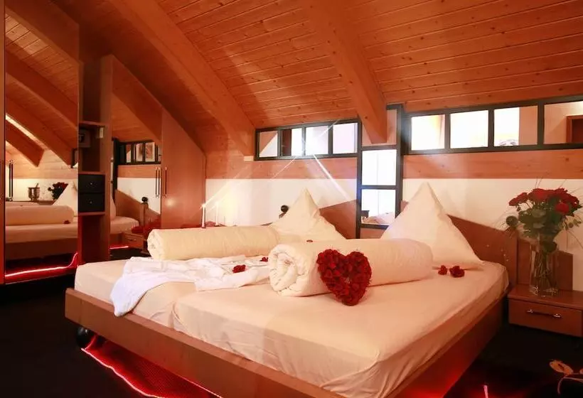 デラックススタジオ, Am Hirschhorn Wellness Spa And More