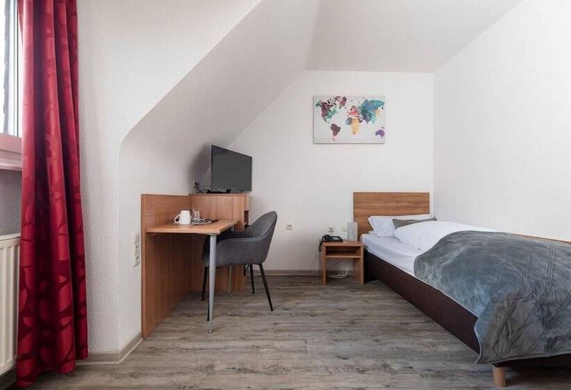 Номер Стандарт Индивидуальный, Am Ludwigsplatz