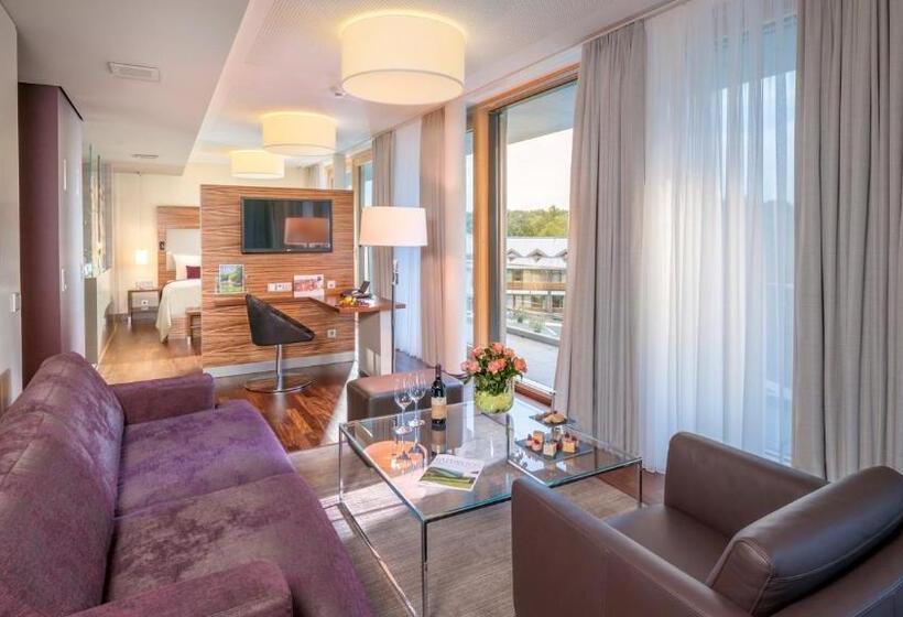 סוויטת ג'וניור עם טרסה, Dorint Thermenhotel Freiburg