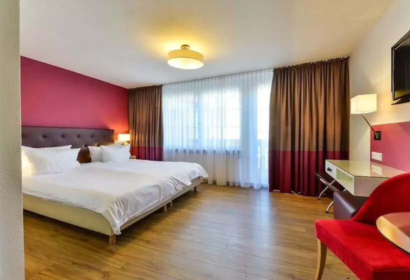 コンフォートルーム, Flair Hotel Vier Jahreszeiten