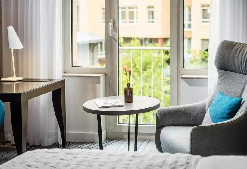 اتاق لوکس با چشم‌انداز باغ, Le Méridien Stuttgart